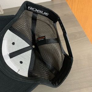 Rogue Mens black snapback hat